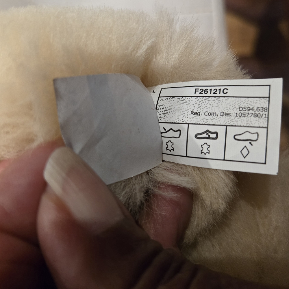 UGG Cozy Tan Shearling-Lined Women's Boots - Picture 12 of 12